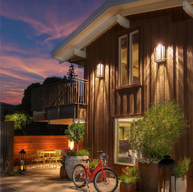 Menlo Park Hotel | The Cottages Hotel