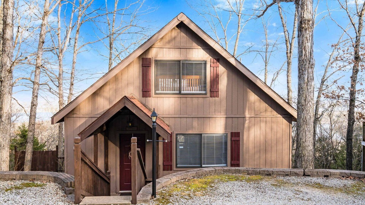 Branson West Cabin | The Cottages on Lake Bluff -nearby Table Rock Lake!