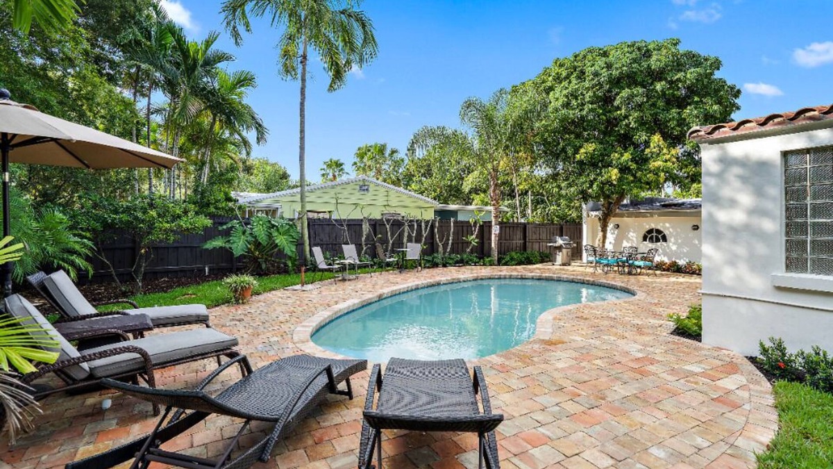Old Northwood Historic District Cottage | The Couple’s Paradise, Close to Downtown, Salt-Water Pool