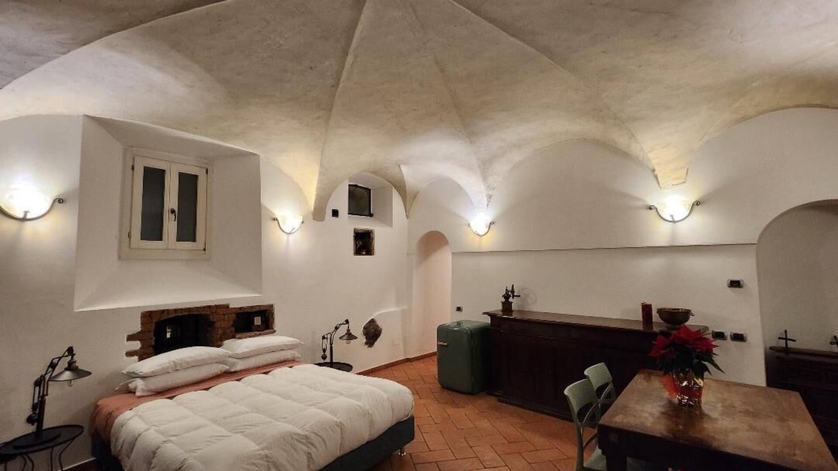 Garlate Apartment | The Court of the 6 Arches