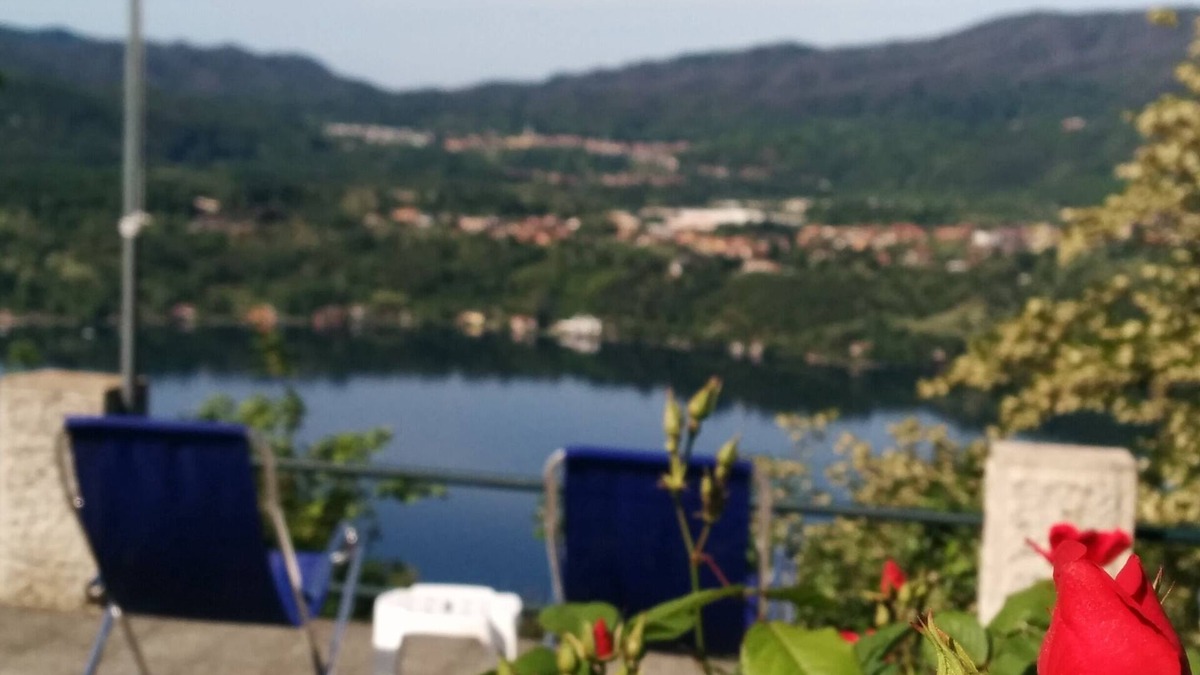 Lortallo House | The Courtyard on the Lake