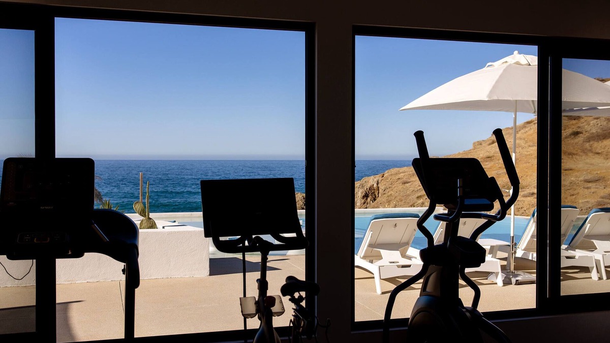 Cerritos Resort | The Cove at Cerritos