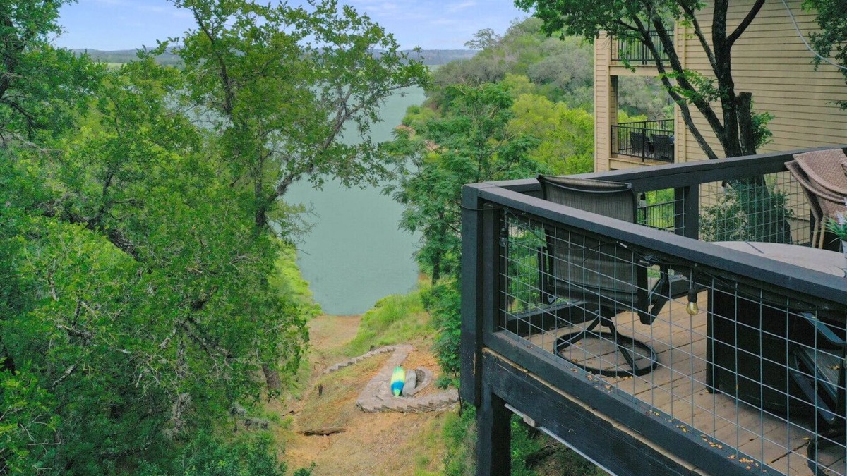 Spicewood Apartment | The Cove Lakehouse in Spicewood