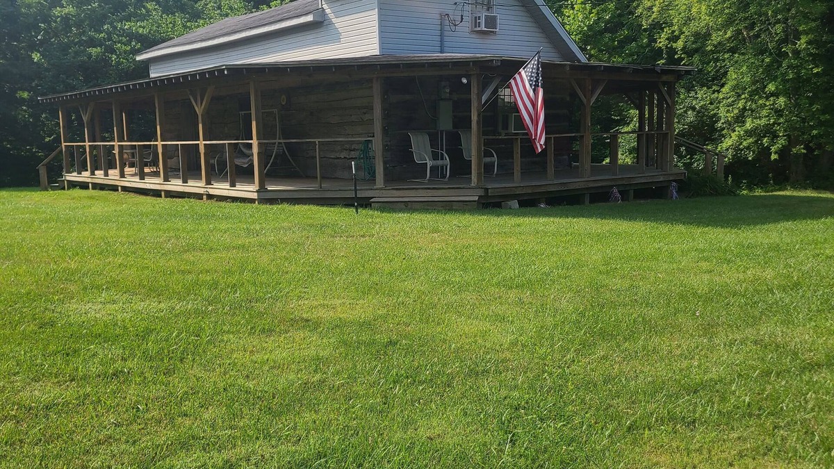 Taswell Cabin | The Cove TOKA Cabin.30 seconds from Patoka Lake.Sleeps 10