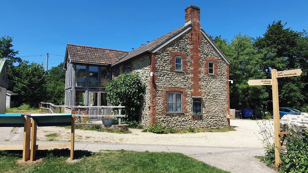 Toller Porcorum Cottage | THE COW SHED, pet friendly, with a garden in Toller Porcorum