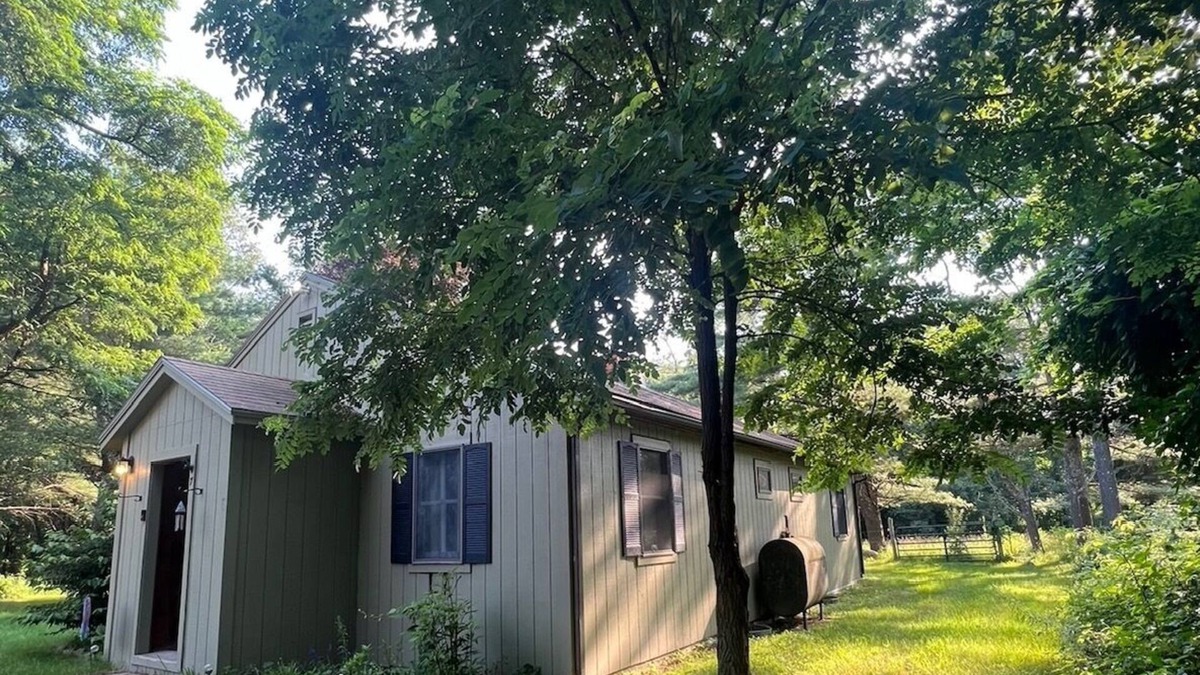 Center Tuftonboro Cottage | The Cowbell Cottage! Cozy, dog friendly & nestled in the Lakes Region of NH.