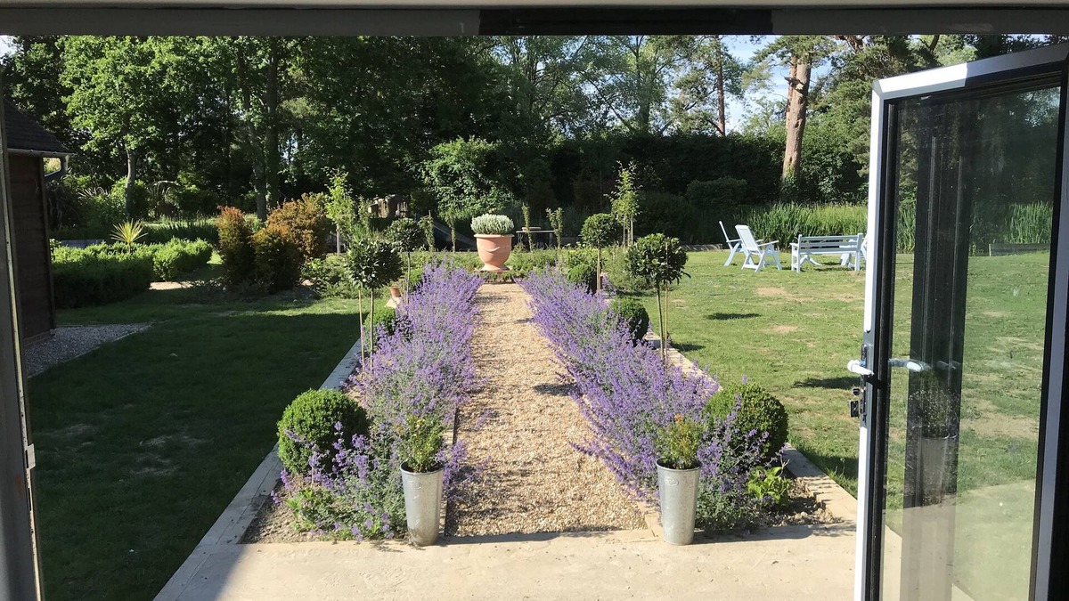 Tenterden House | The Cowshed, Luxury Barn Conversion, Tenterden