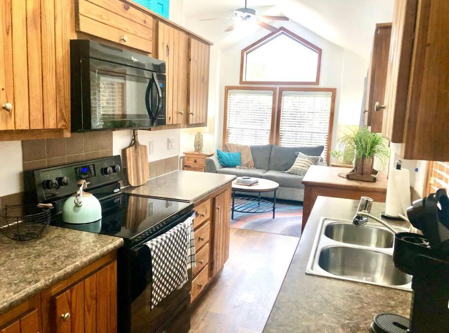 Austin House | The Coyote Cabin - Cabins at Rim Rock