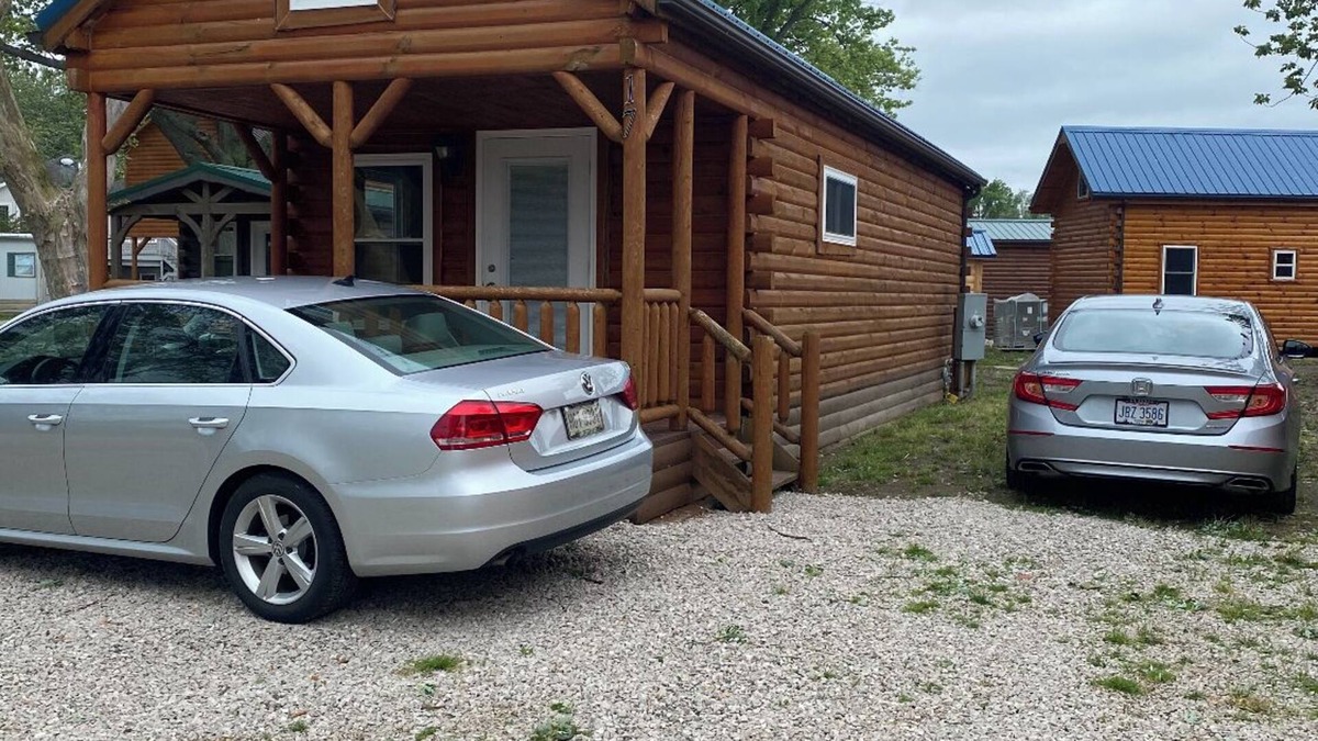 Ashtabula Cabin | The Cozy Cabin near Geneva on the Lake and Wineries!