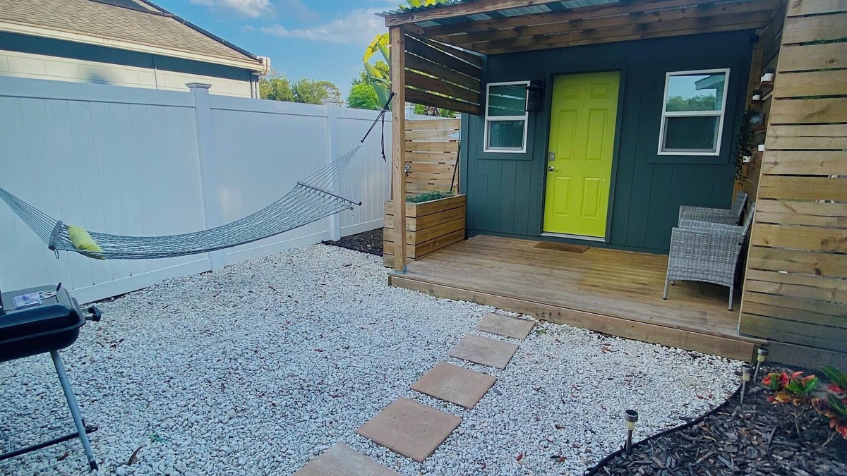 Orlando House | The Cozy Crash Pad: Tiny House Experience