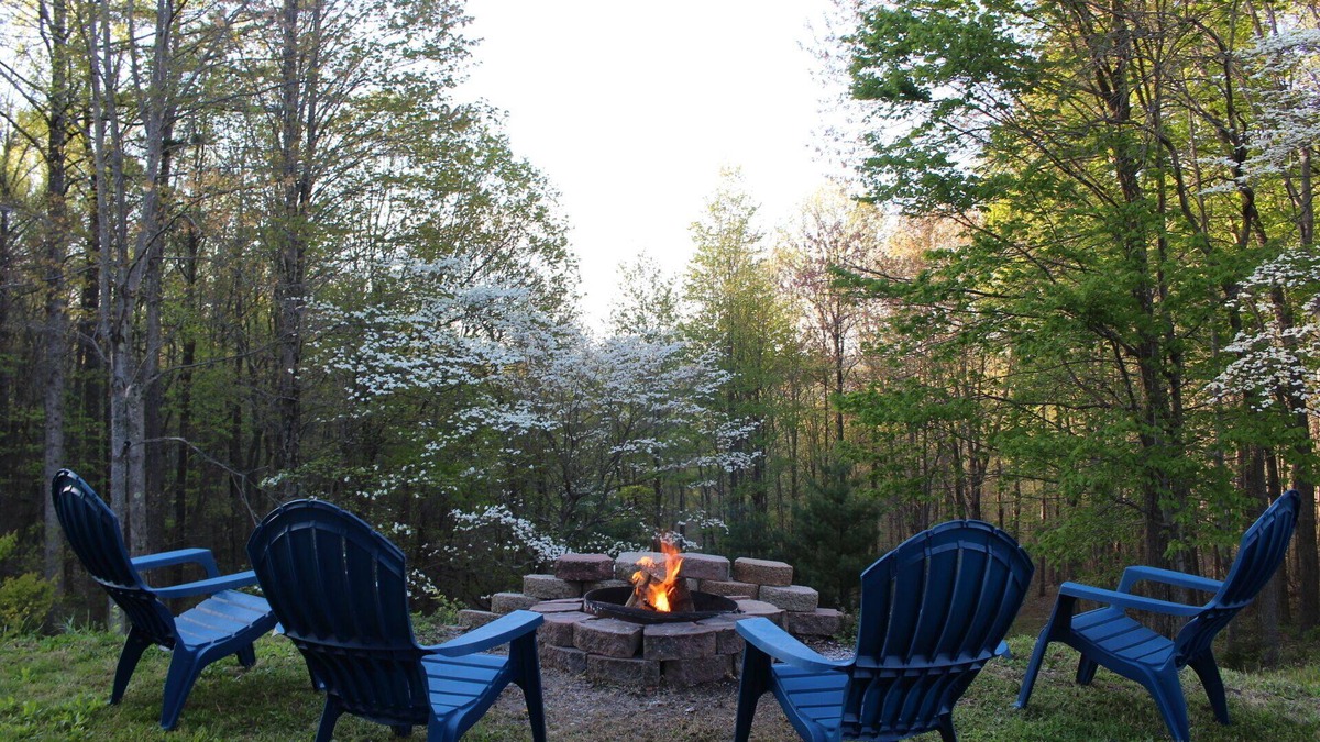 Laurelville Apartment | The Cozy Lookout - a perfect getaway