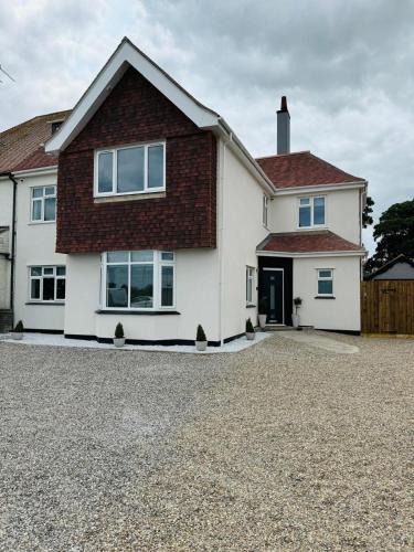Gorleston-on-Sea House | The Crescent