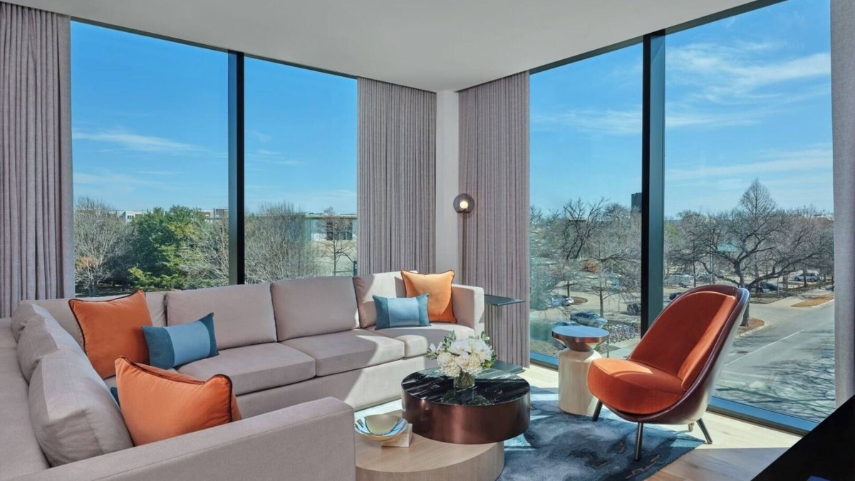 Fort Worth Cultural District Hotel | The Crescent Hotel | Crescent Suite | Prime Location for Museum Exploration