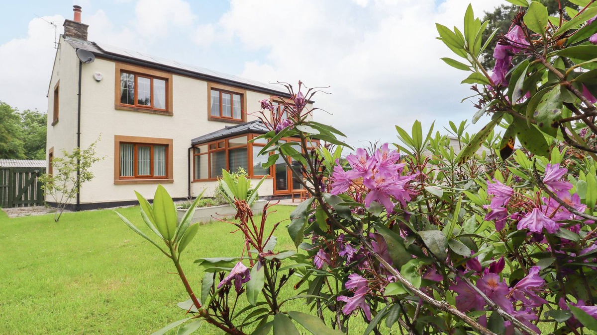 Fourstones Near Bentham Cottage | THE CROFT, family friendly, character holiday cottage in Tosside