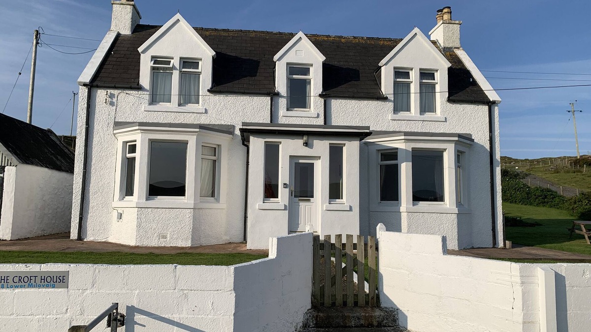 Milovaig Cottage | THE CROFT HOUSE, family friendly, with open fire in Glendale