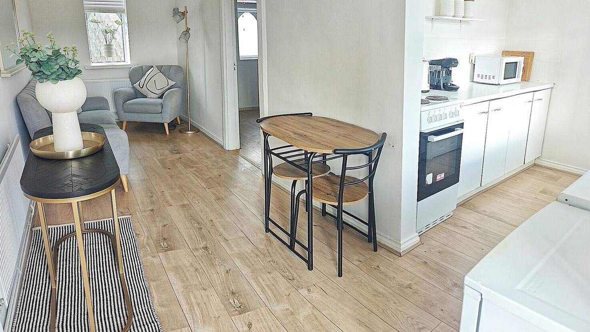 Cut Bush Apartment | The Curragh Studio