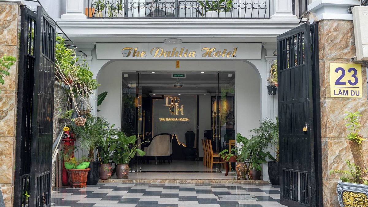 Long Bien Hotel | The Dahlia Hotel & Apartments