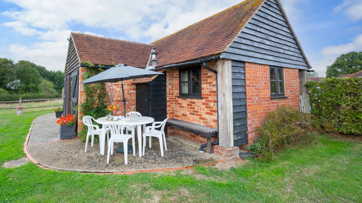 Bodle Street Green House | The Dairy Cottage - Two Bedroom House, Sleeps 4