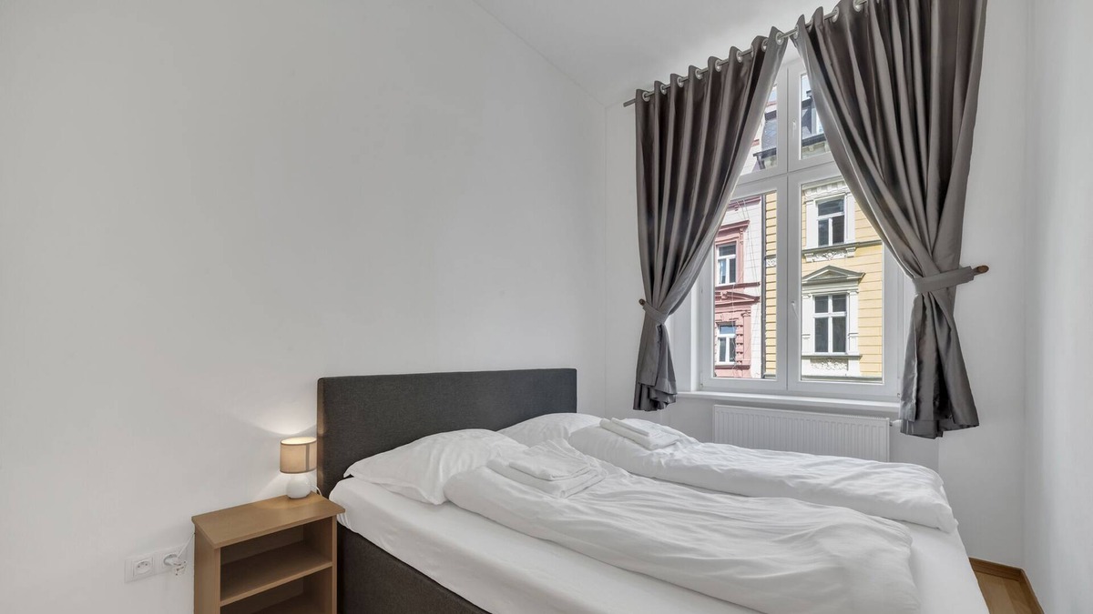 Cheb Apartment | The Dante Apartments 1988