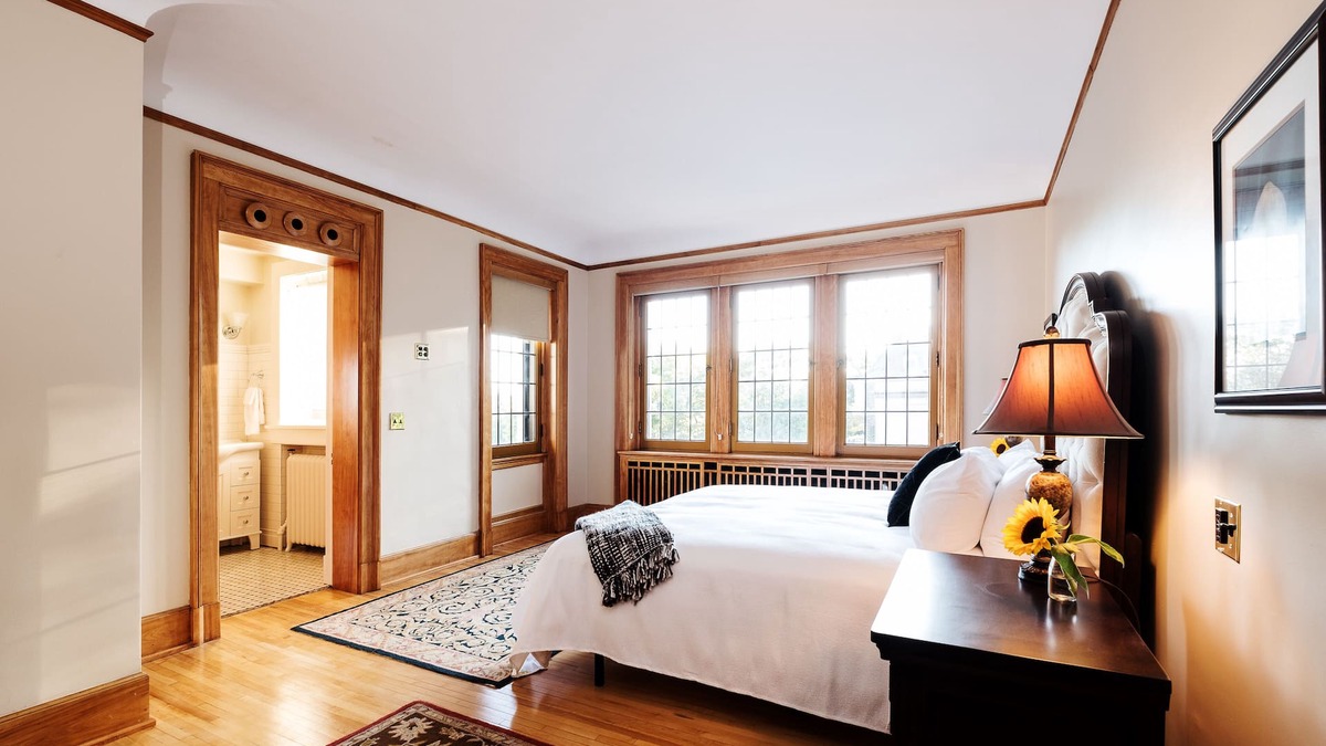 Summit - University Hotel | The Davidson