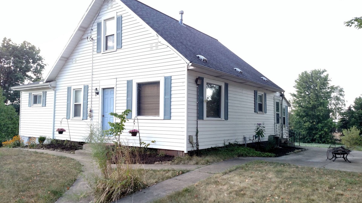 Apple Creek Other | The Dawdi Haus- A Spacious Amish Grandparents Home Completely Updated