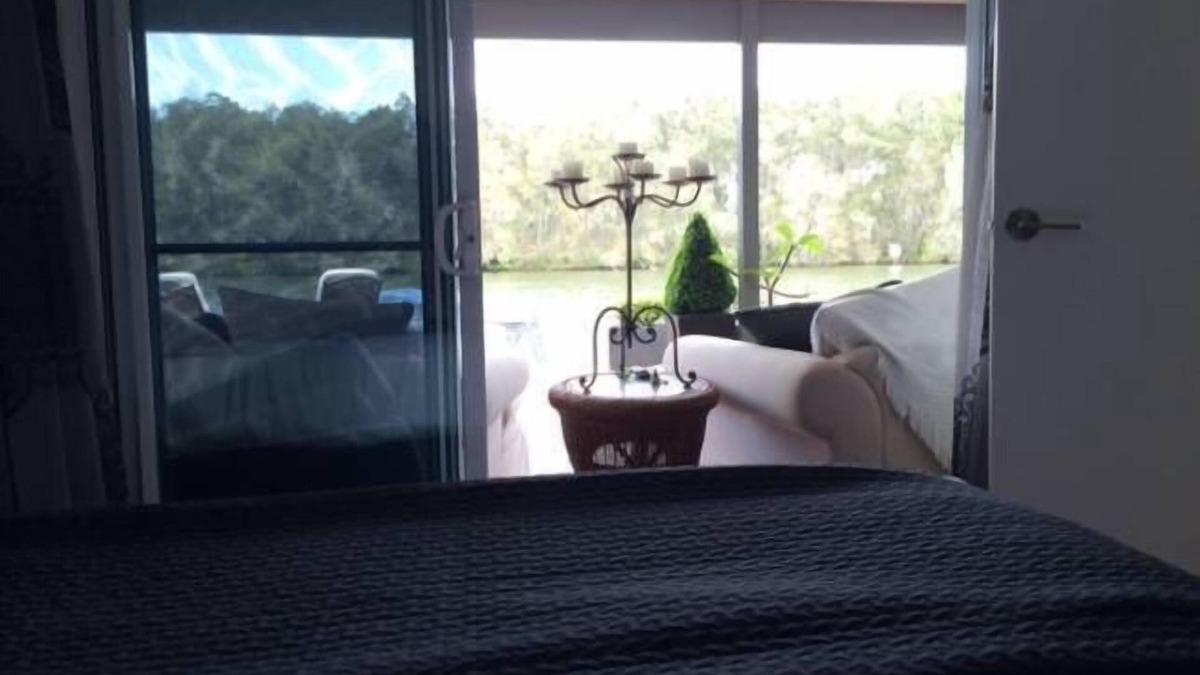 Chittaway Point House | "The Deck" - Central Coast