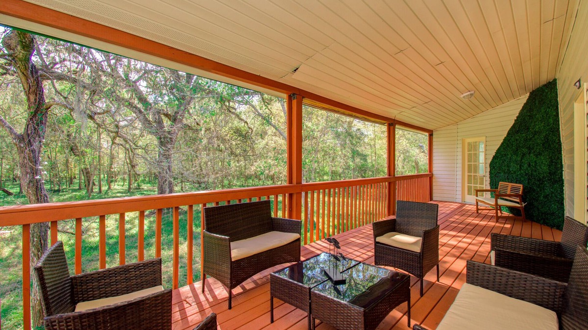 Texas Gulf Coast Region House | The DeerLand Estate est 1985 - Houston Getaway Ranch
