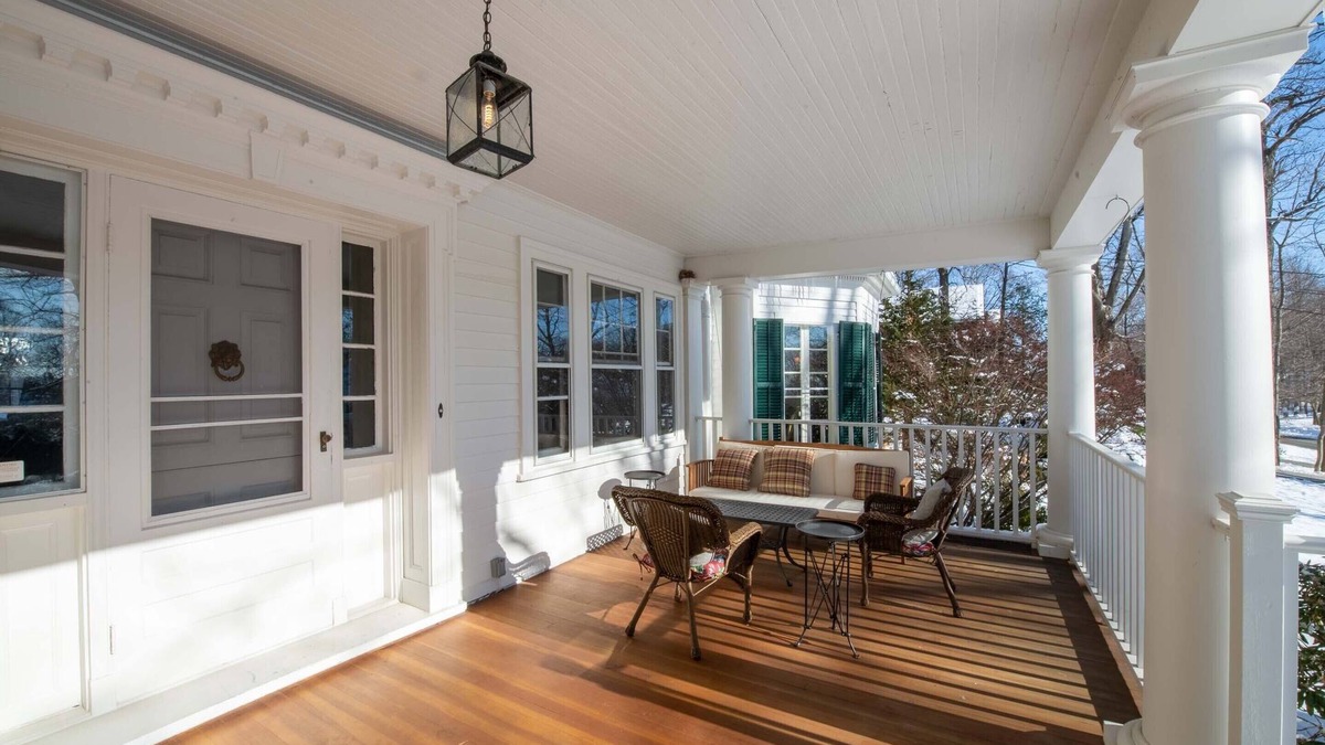 Lenox House | The Dewey