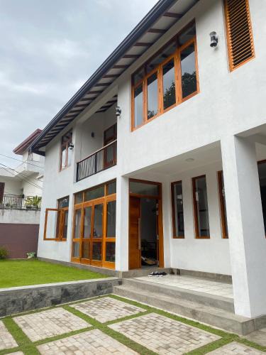 Ragama House | THE DOCTORS VILLA