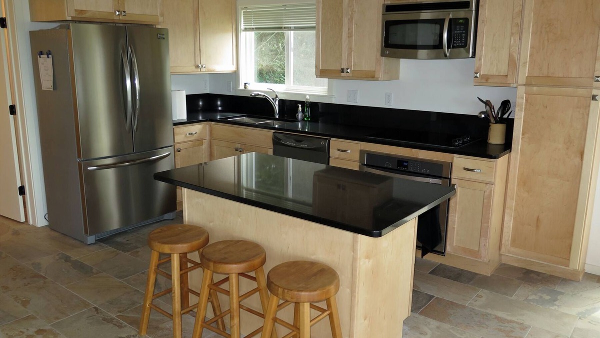 Tolovana Park House | The Dorothy Lou Family Home; short walk to beach, ocean view