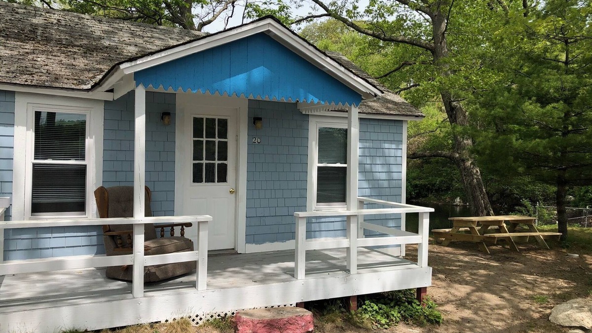 Buzzards Bay Cabin | The Double Double for a Couple of Couples #4
