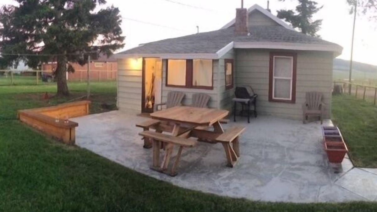 Philipsburg Cottage | The Douglas Creek Cottage, Great Views, Cozy and Comfortable.