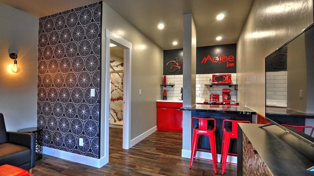 Fruita Apartment | The Down Uppity, A Modern Downtown Fruita Pad! Free WiFi & Bike Storage
