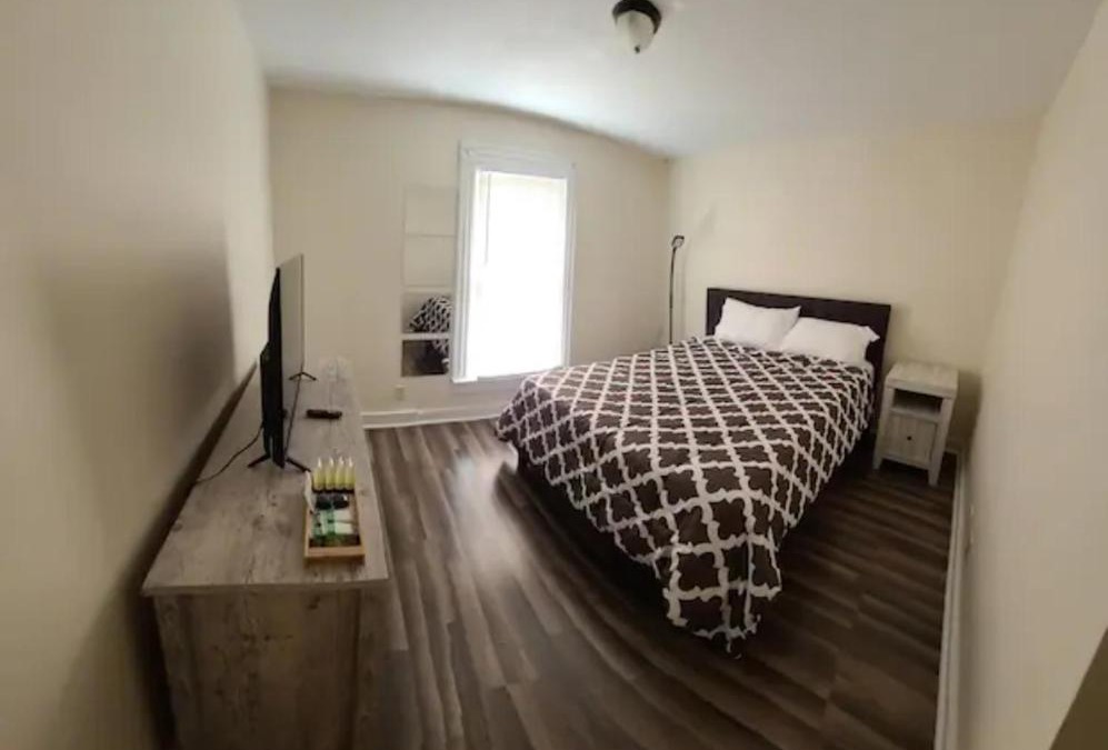 Tazewell House | The Dragon's Den Downstairs Room 1