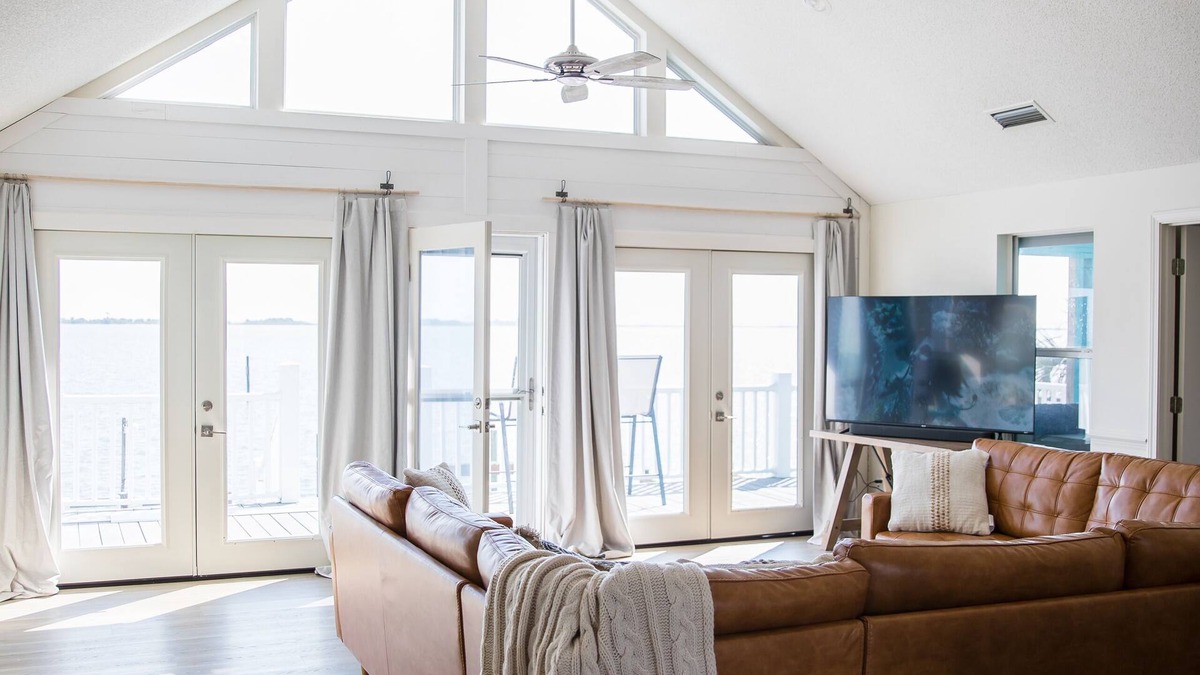 Pass Chateau Harbor House | the DREAMCATCHER at Indian Bay - A peaceful waterfront escape