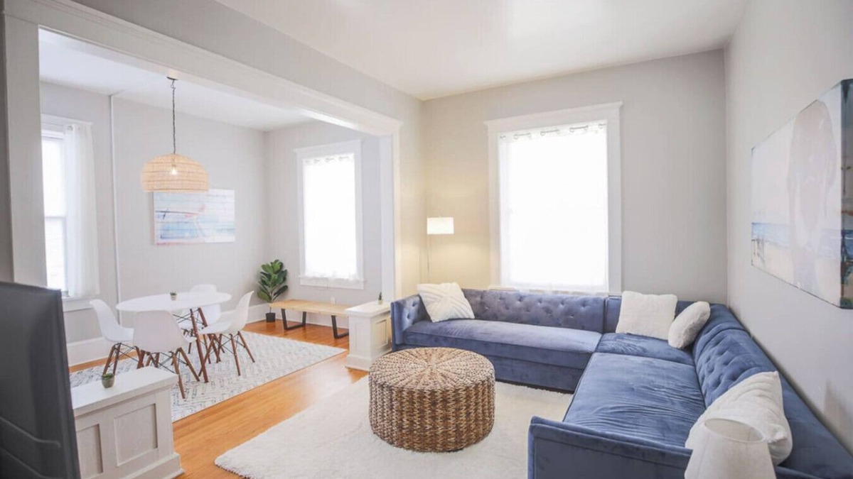 Martinsburg Apartment | The "Drop-in" Downtowner