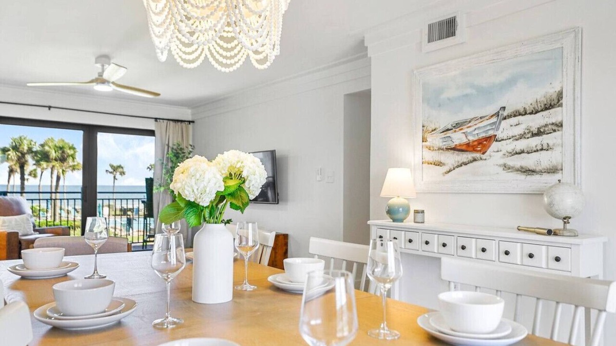 Crescent Beach Condo | The Dune - Ocean front!