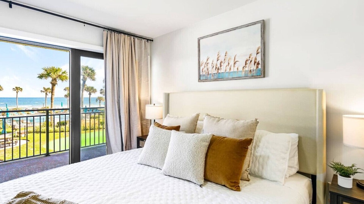 Crescent Beach Apartment | The Dune - Your coastal escape this fall!