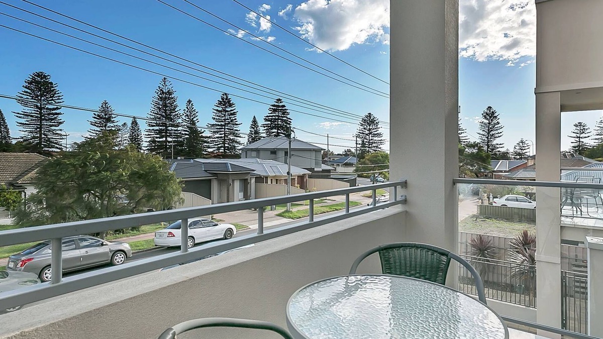 Glenelg North House | The Dunes Golf Retreat