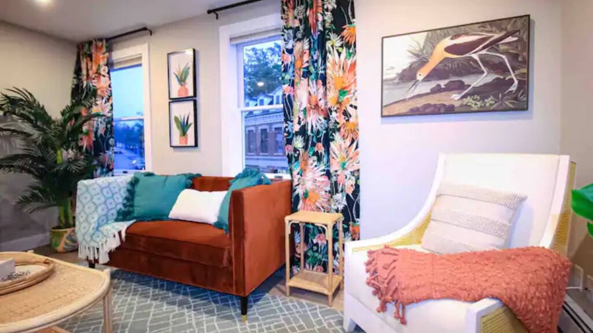 Gloucester Condo | The Duval House