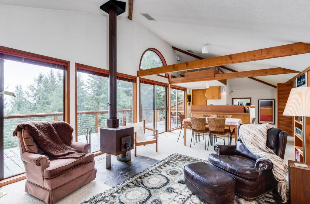 Otis House | The Eagle's Nest