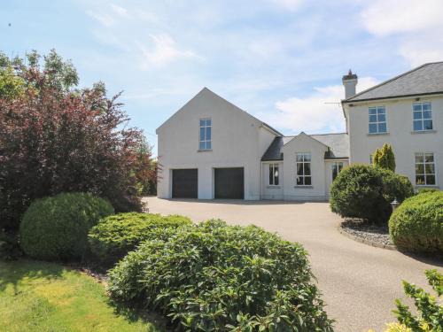 Claremorris Apartment | The East Wing Apartment
