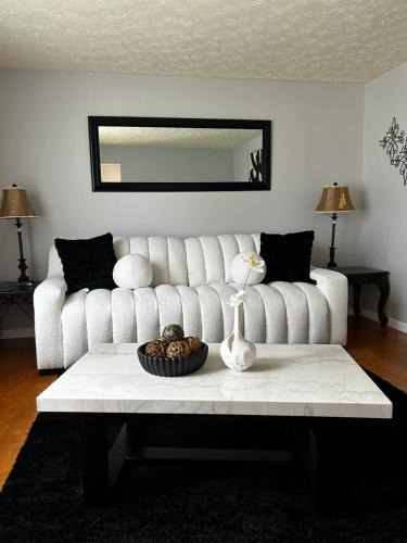 Reynoldsburg House | The Eastside Getaway