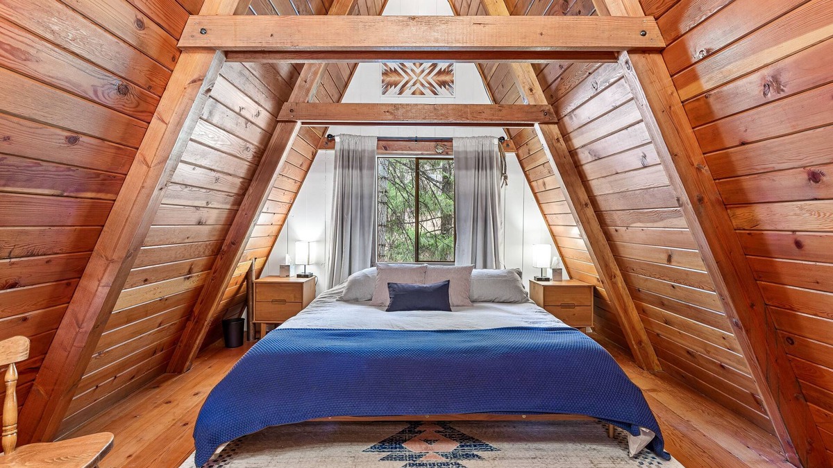 Klamath Lake Cabin | The 'Easy A' Cabin at Rocky Point- Stylish 1960's A-Frame