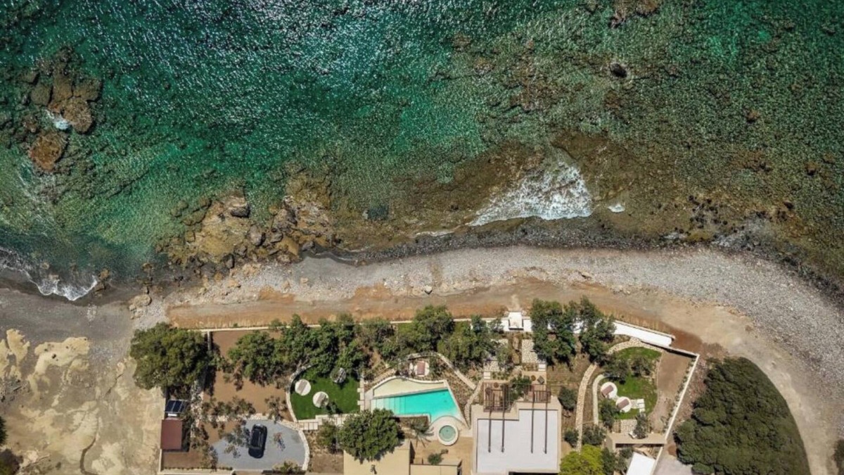 Lakkoi House | The Echo Of The Sea - Beachfront Luxury Villa
