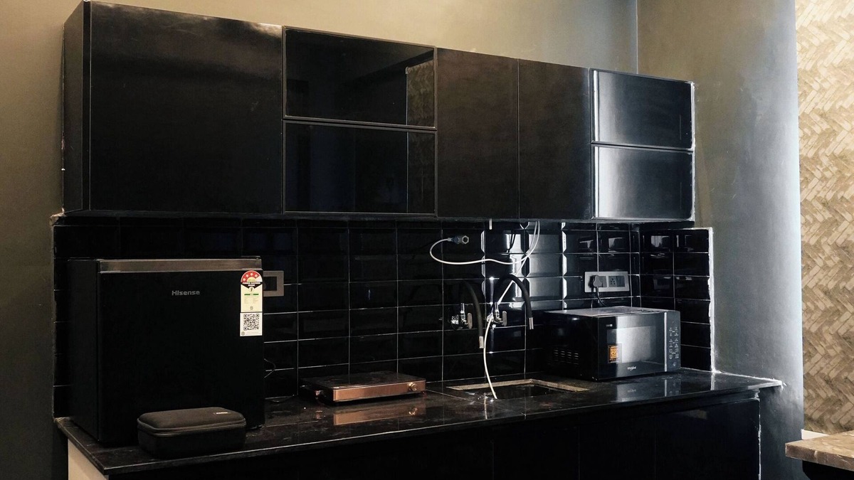 Mansarovar Apartment | The Eclipse Escape