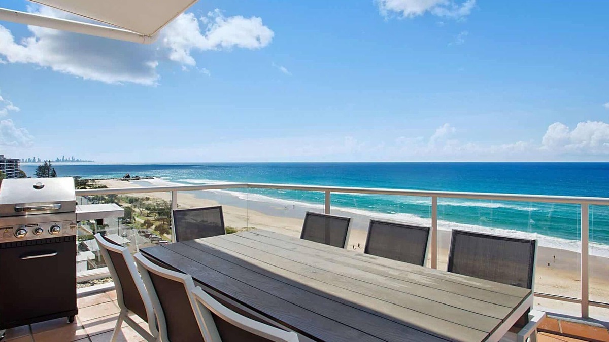 Currumbin House | The Edge - Currumbin Hill - Min. 3 Nights