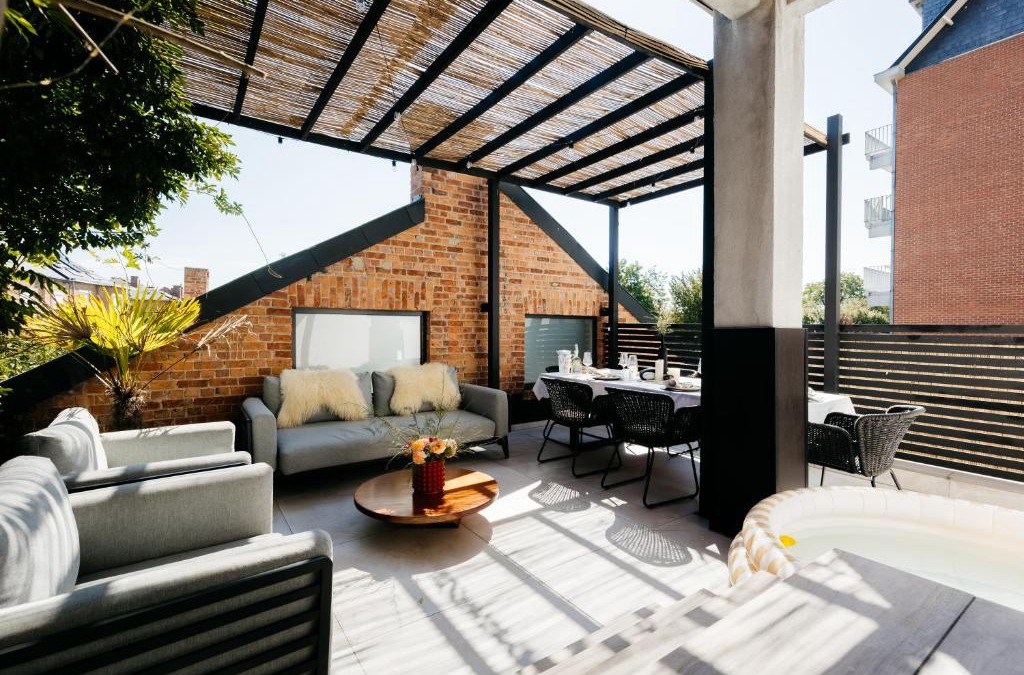 Jambes Apartment | The Edgewater Suites - Park View