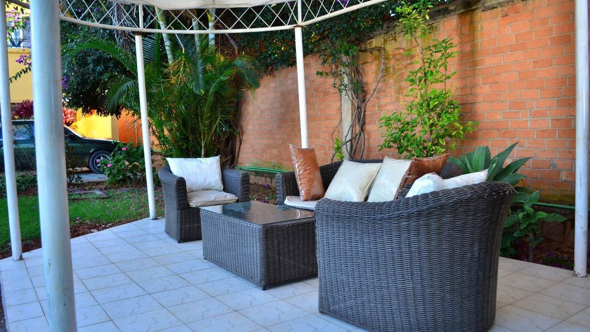 Ambohibao Villa | The elegant Villa Alexandre near Ivato Airport.'