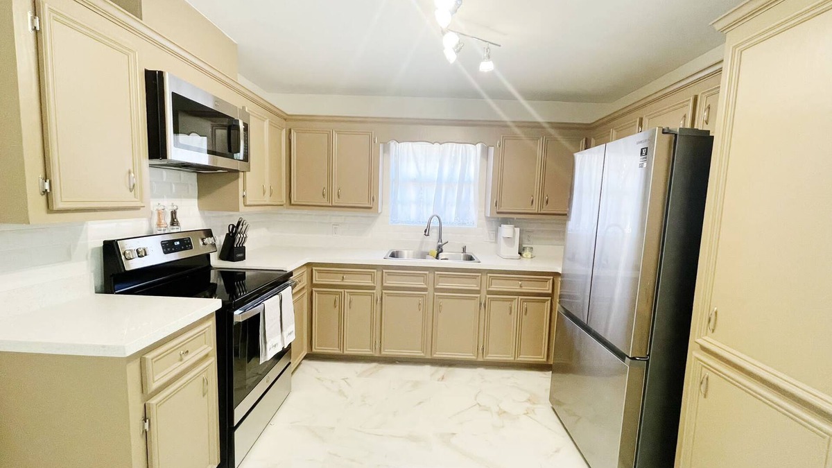 Pharr House | ✨The Elite✨ 3BR Newly Renovated💎 AIRPORT✈️
